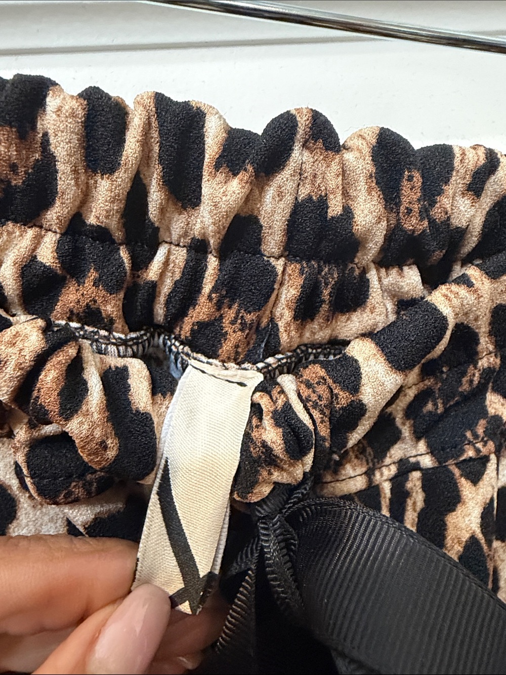 Leopard Print Wide-Leg Pants with Drawstring - Picture 2 of 2